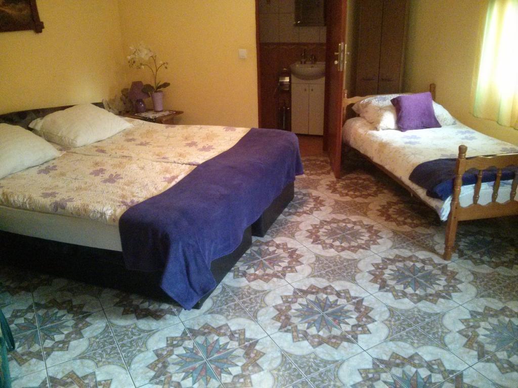 Bed and Breakfast Zbojna Debra Golejów Zimmer foto